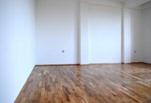 Wie bekommt man Parkettboden glänzend